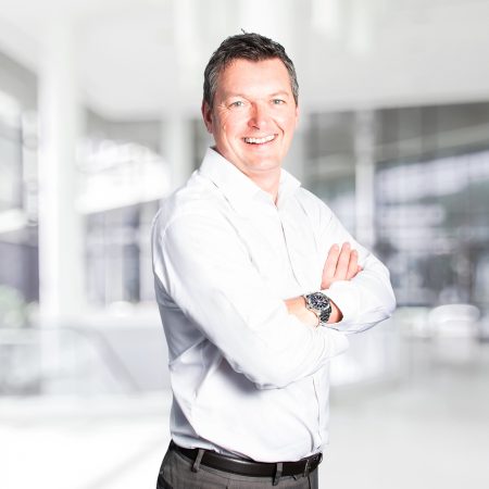 Simon Hart
